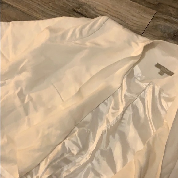 White Cropped Blazer - Picture 3 of 6